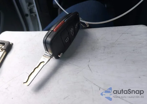 2013 Audi Q7 3.0T Premium из США, поврежденный, VIN WA1LGAFE3DD011083